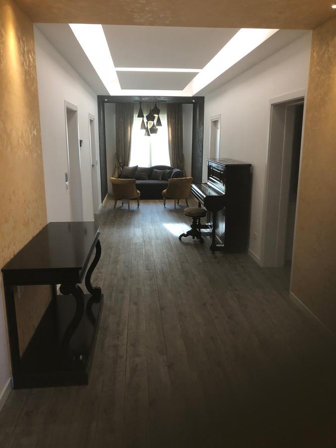 Double A Guest House Местре Екстериор снимка