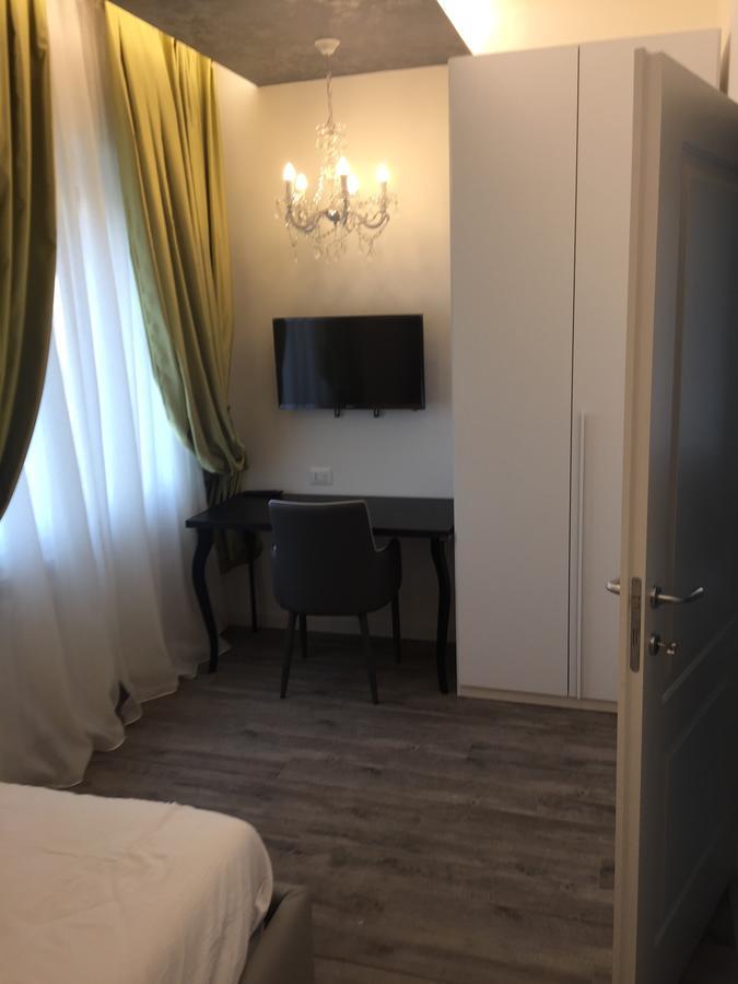 Double A Guest House Местре Екстериор снимка