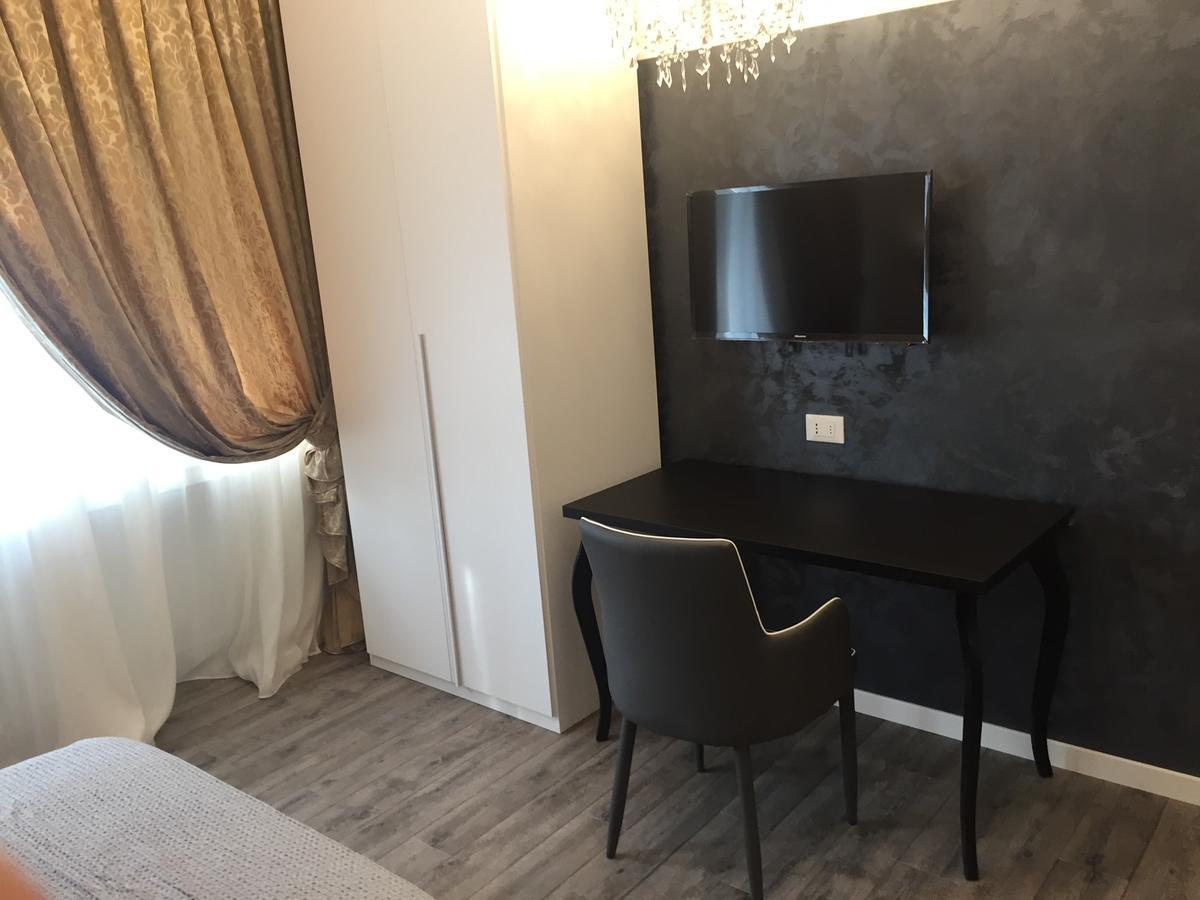 Double A Guest House Местре Екстериор снимка