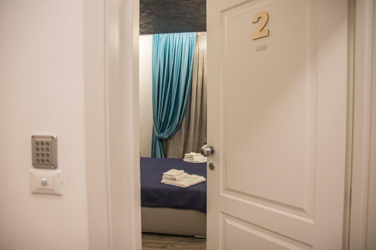 Double A Guest House Местре Екстериор снимка