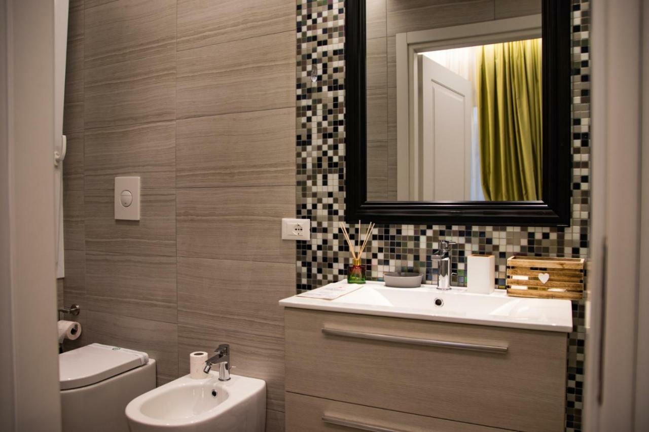 Double A Guest House Местре Екстериор снимка