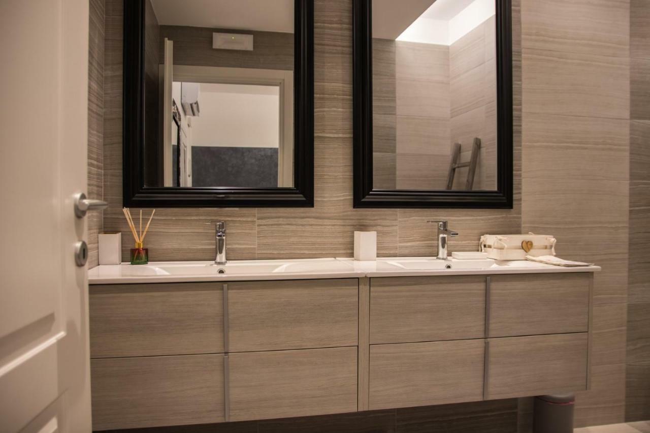 Double A Guest House Местре Екстериор снимка