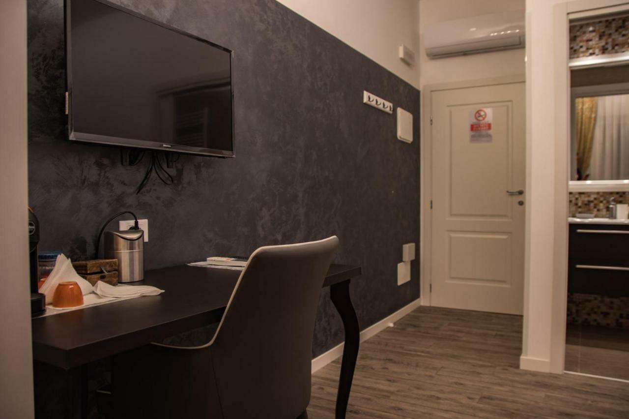 Double A Guest House Местре Екстериор снимка