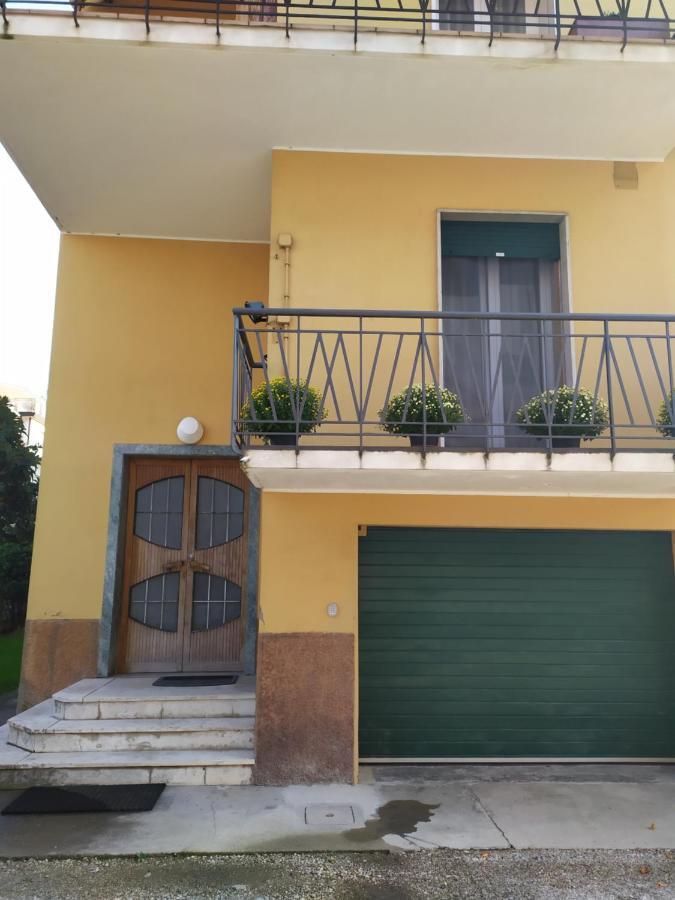 Double A Guest House Местре Екстериор снимка