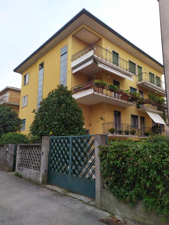Double A Guest House Местре Екстериор снимка
