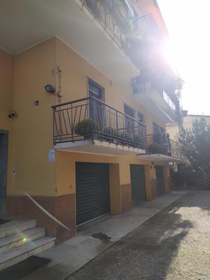 Double A Guest House Местре Екстериор снимка